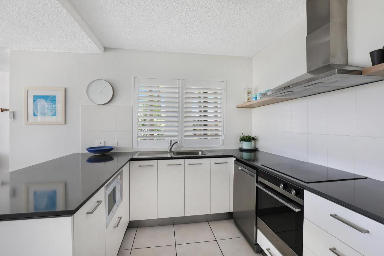 Andari Holiday Apartments Sunshine Beach Exterior photo